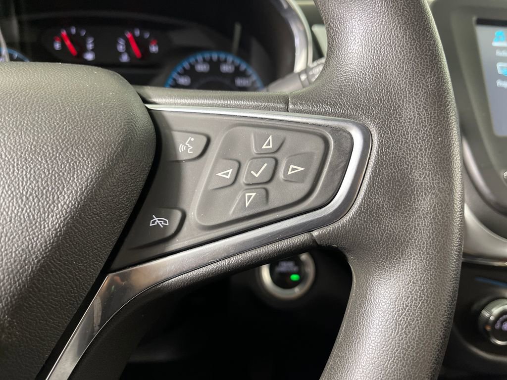 Used 2018 Chevrolet Equinox LT FWD image 29