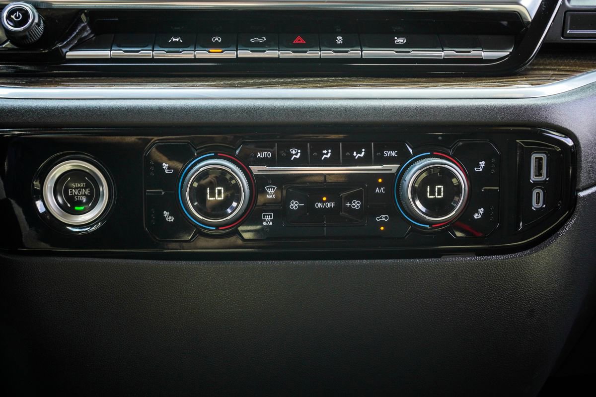 Used 2023 Chevrolet Silverado 1500 LT AWD/4WD image 20