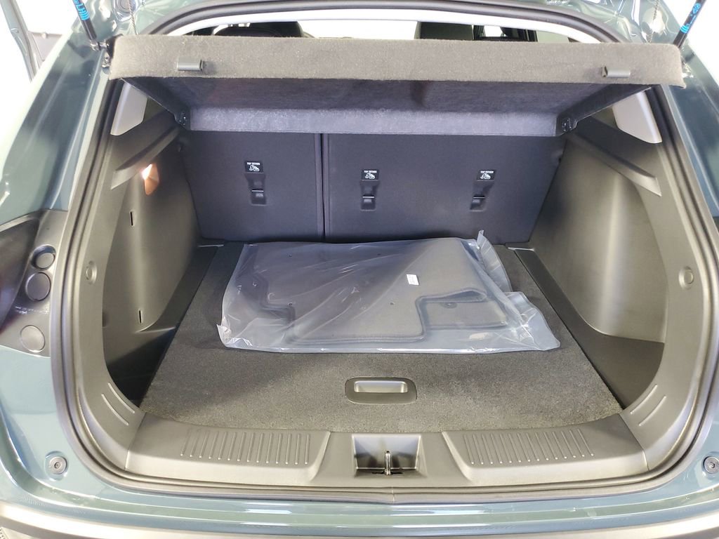 New 2026 Chevrolet Trax LT w/ Midnight Edition image 31