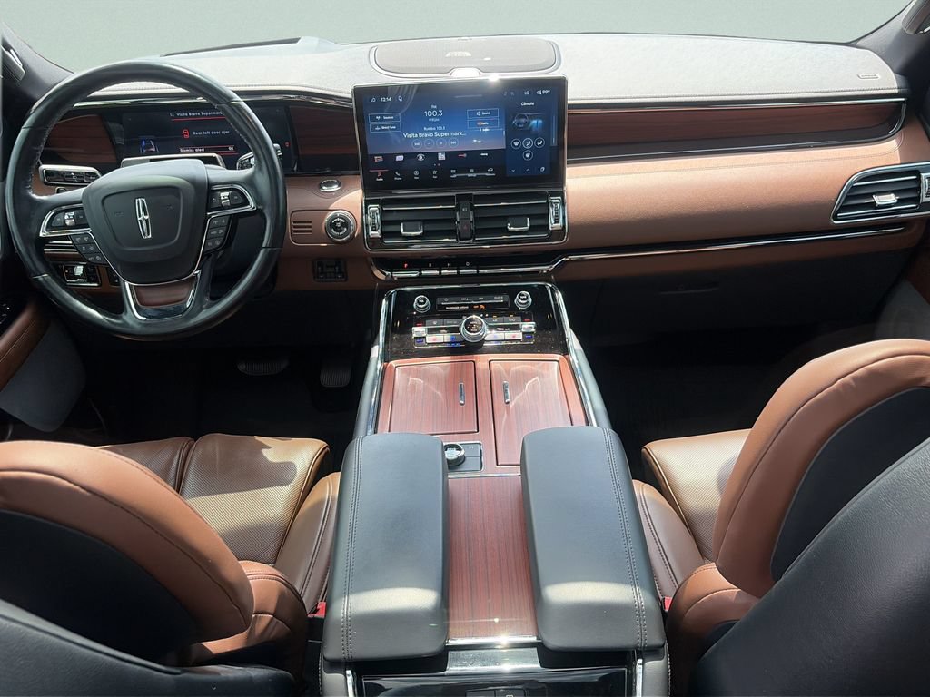 Used 2023 Lincoln Navigator L Reserve AWD/4WD image 13