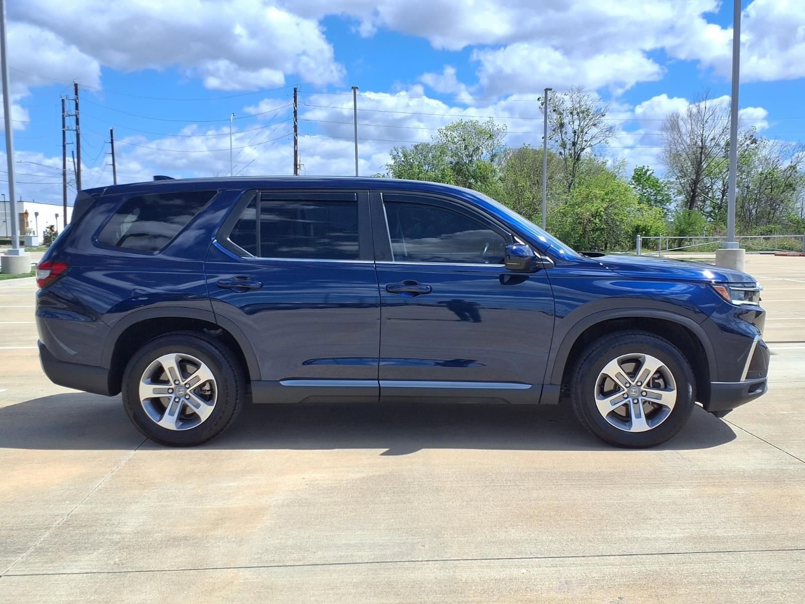 Used 2025 Honda Pilot EX-L image 8