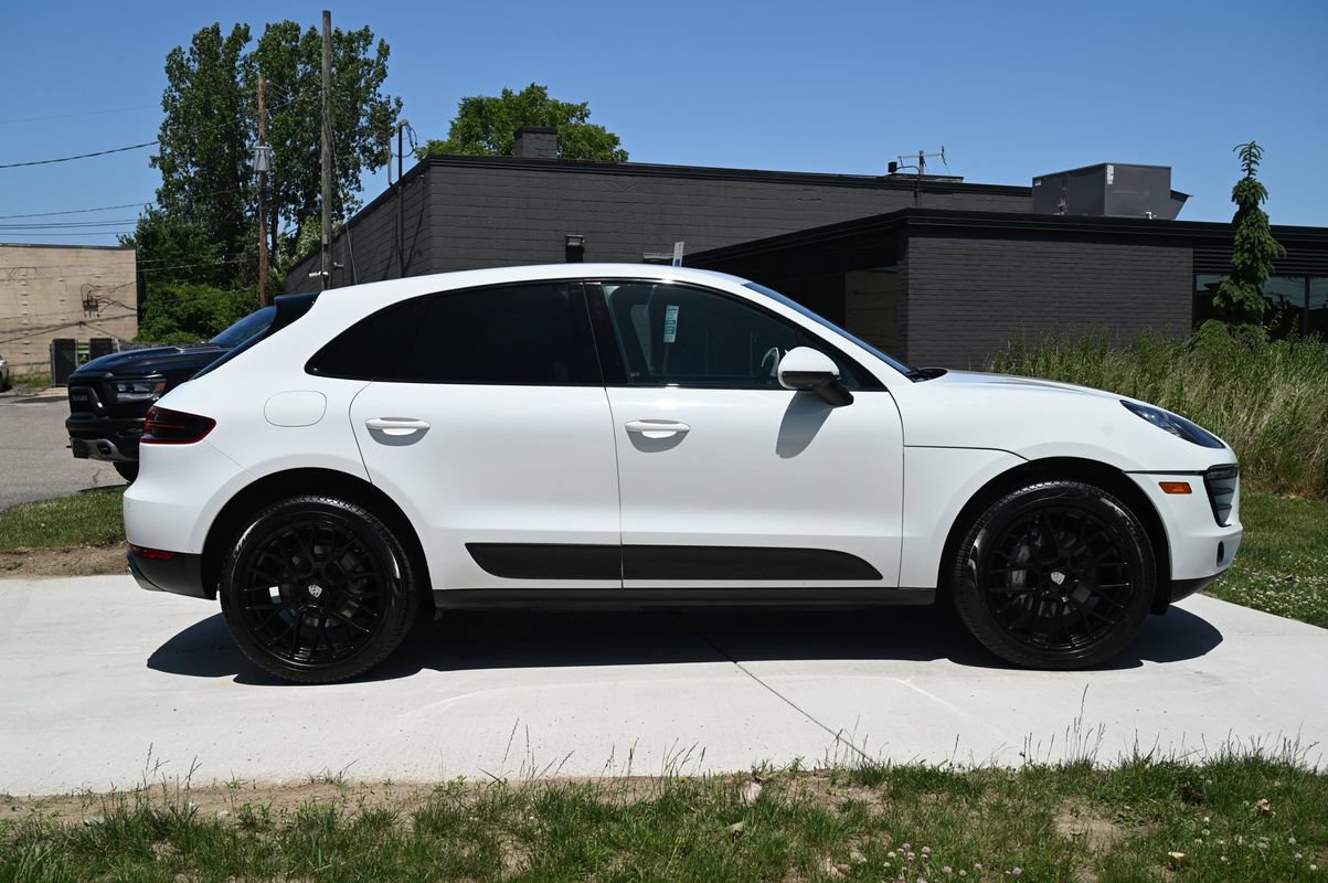 Used 2018 Porsche Macan S image 4