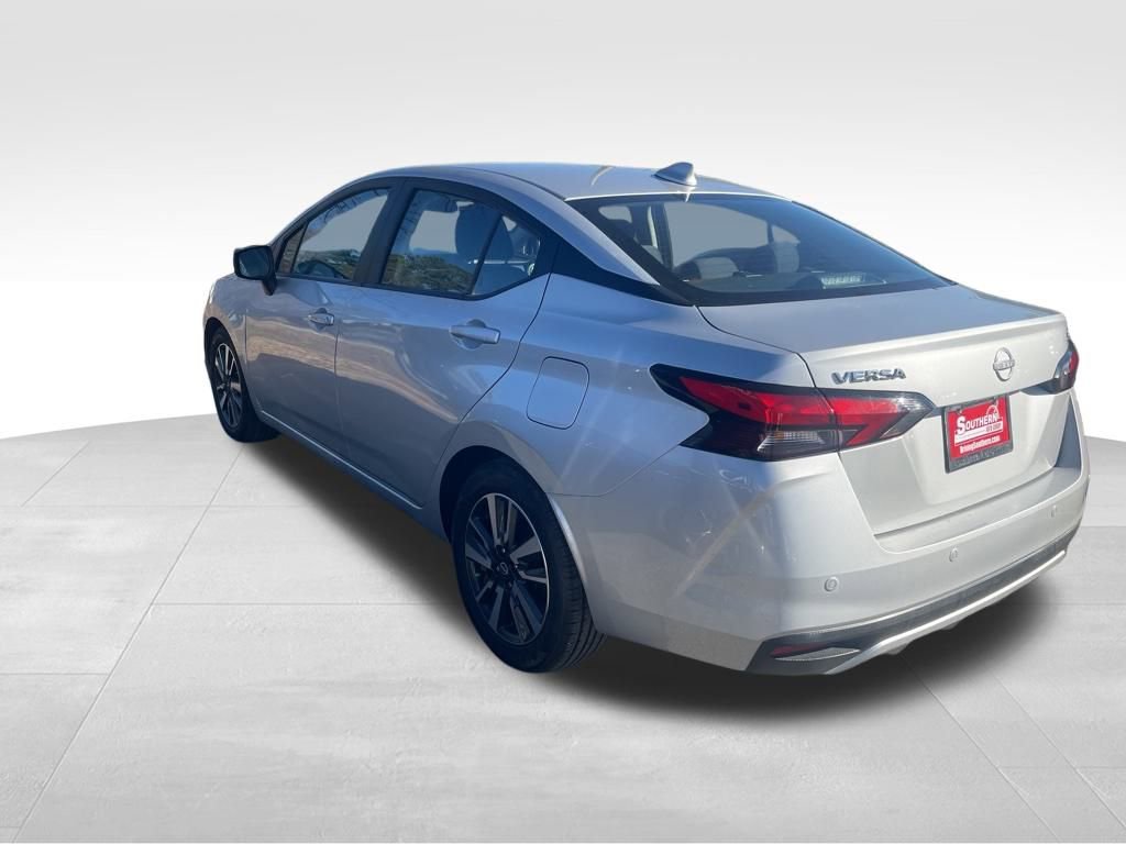 Used 2024 Nissan Versa SV image 7