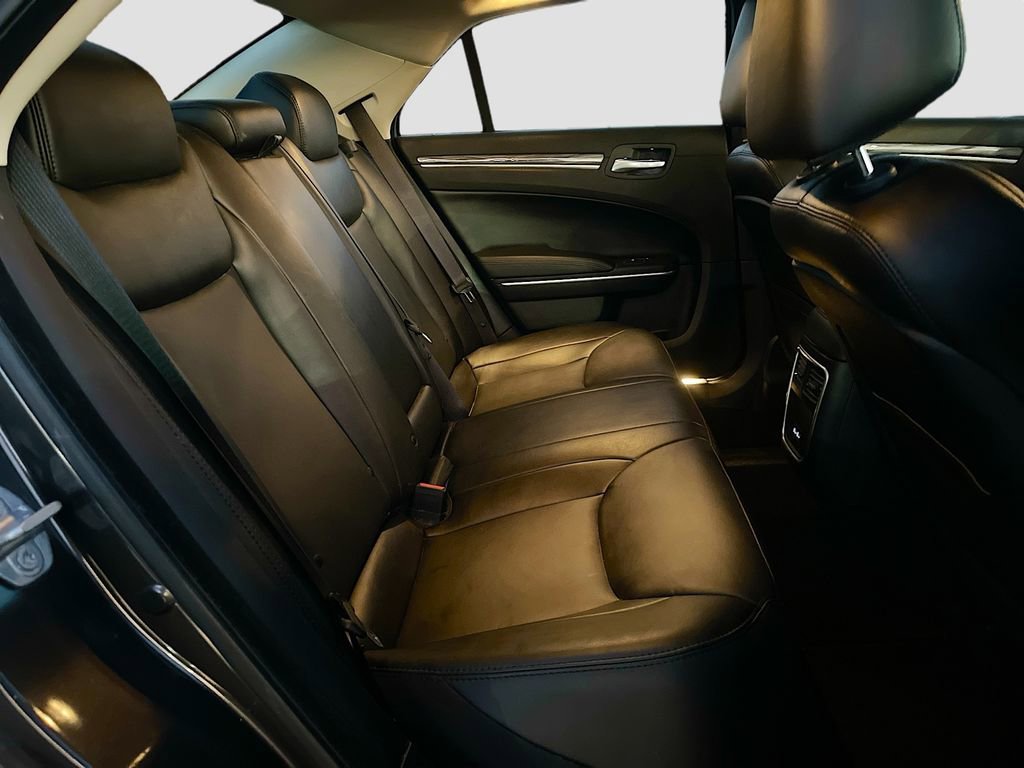 Used 2021 Chrysler 300 Touring L image 26