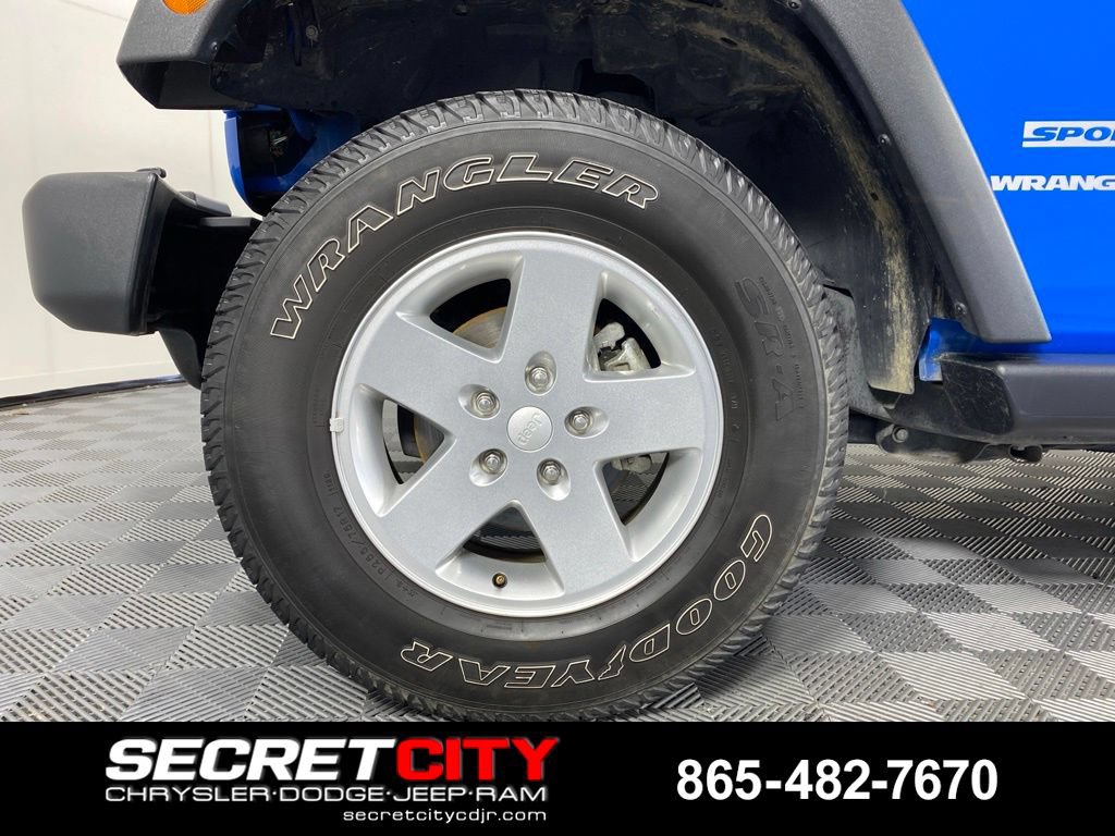 Used 2012 Jeep Wrangler Sport AWD/4WD image 9