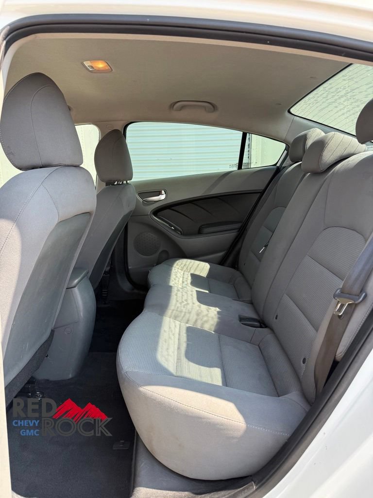 Used 2017 Kia Forte LX FWD image 17