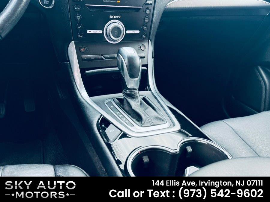 Used 2017 Ford Edge Titanium image 14