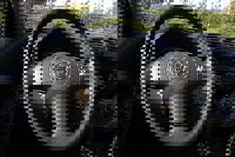 Used 2011 Toyota RAV4 2WD w/ Base L4 Extra Value Pkg image 17