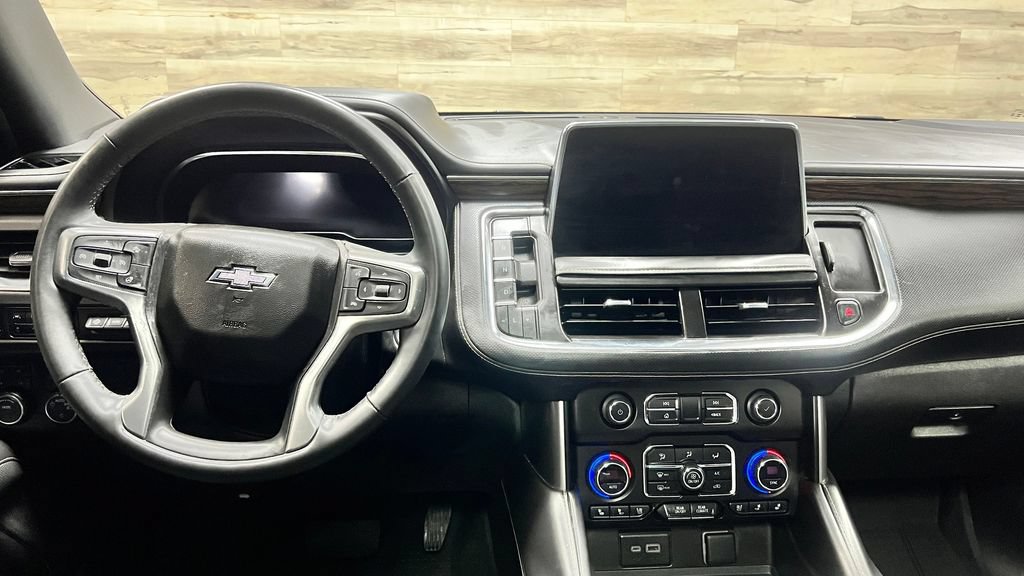 Used 2024 Chevrolet Tahoe Premier AWD/4WD image 2