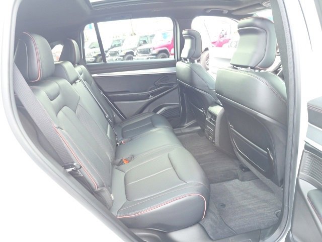 Used 2024 Jeep Wagoneer Launch Edition image 48