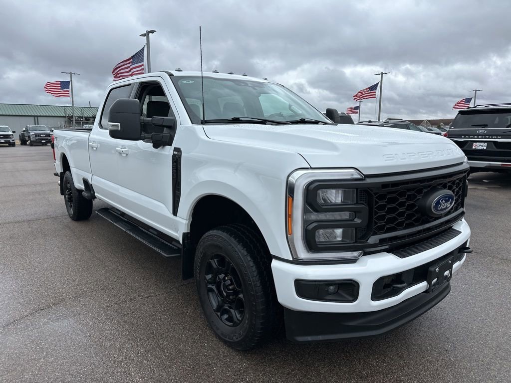 Used 2023 Ford F250 XLT w/ XLT Premium Package image 3