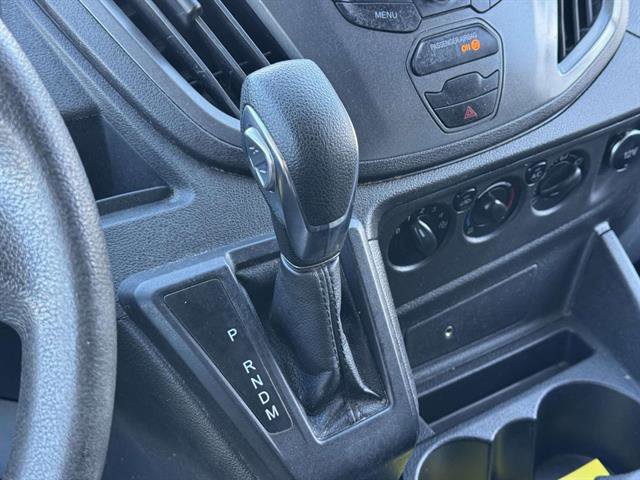 Used 2019 Ford Transit 250 130 Medium Roof image 18