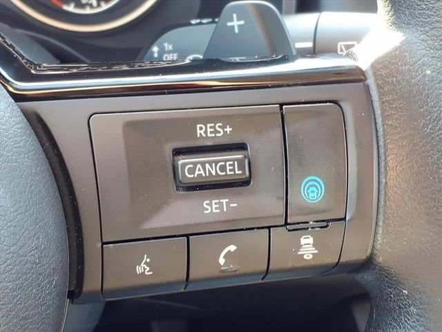 Used 2023 Nissan Rogue SV image 18