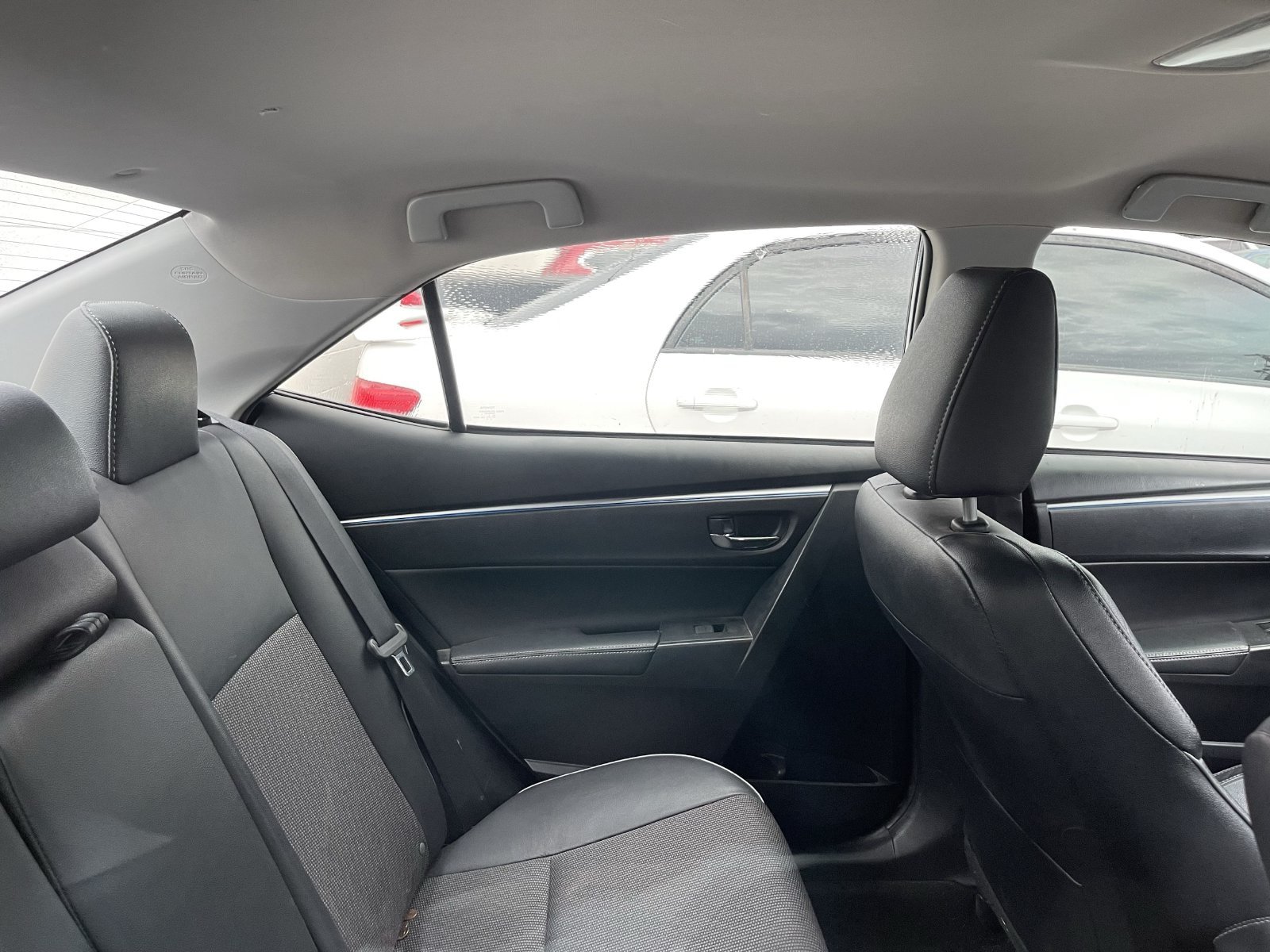 Used 2016 Toyota Corolla S FWD image 7