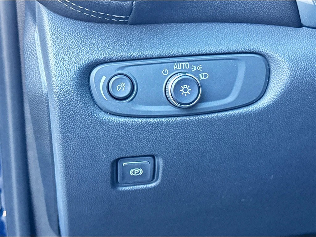 Used 2023 Chevrolet Blazer LT w/ Convenience Package image 10