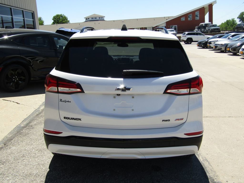 Used 2024 Chevrolet Equinox RS w/ RS Leather Package AWD/4WD image 4