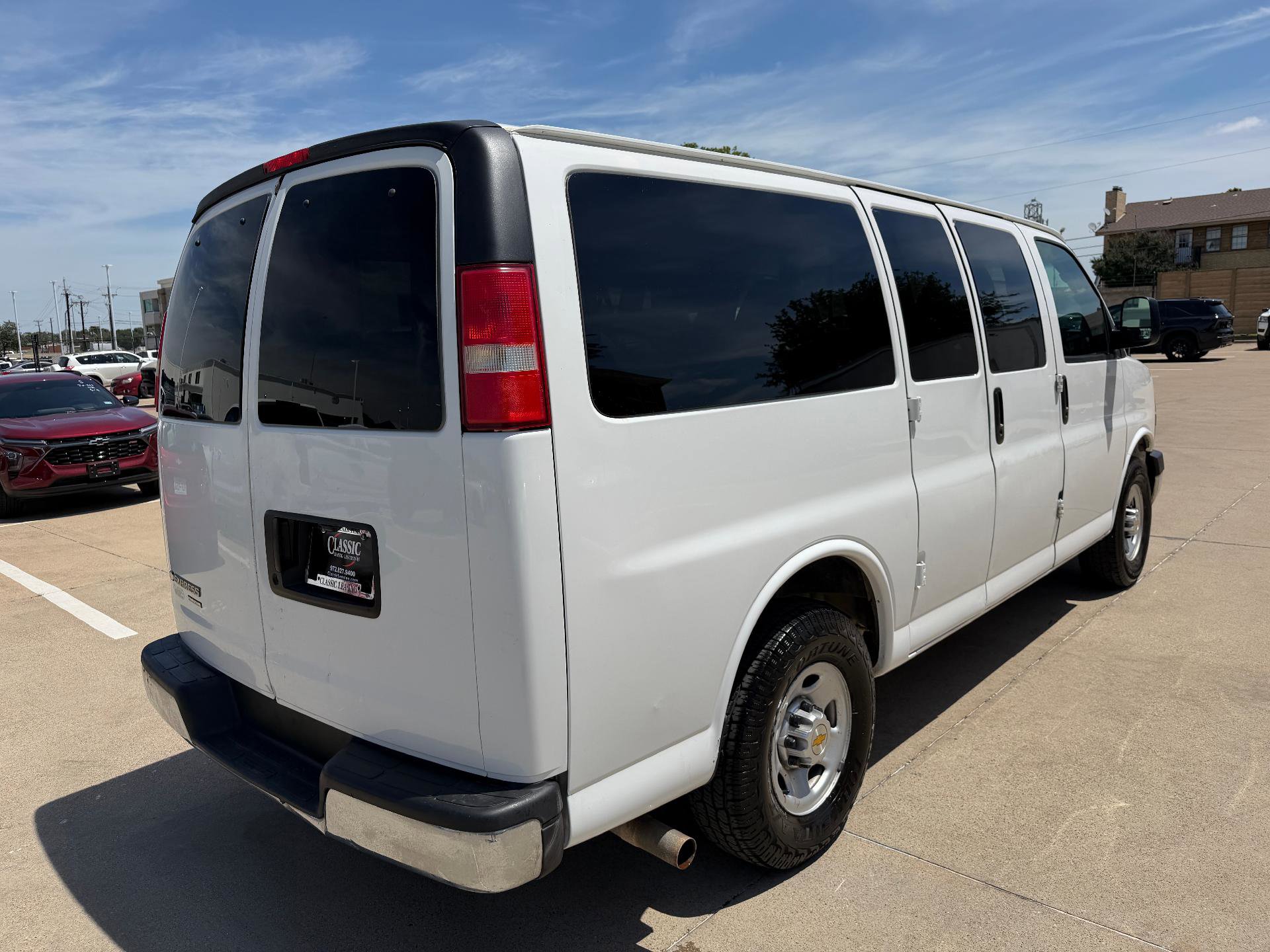 Used 2015 Chevrolet Express 2500 LT w/ LT Preferred Equipment Group RWD image 6