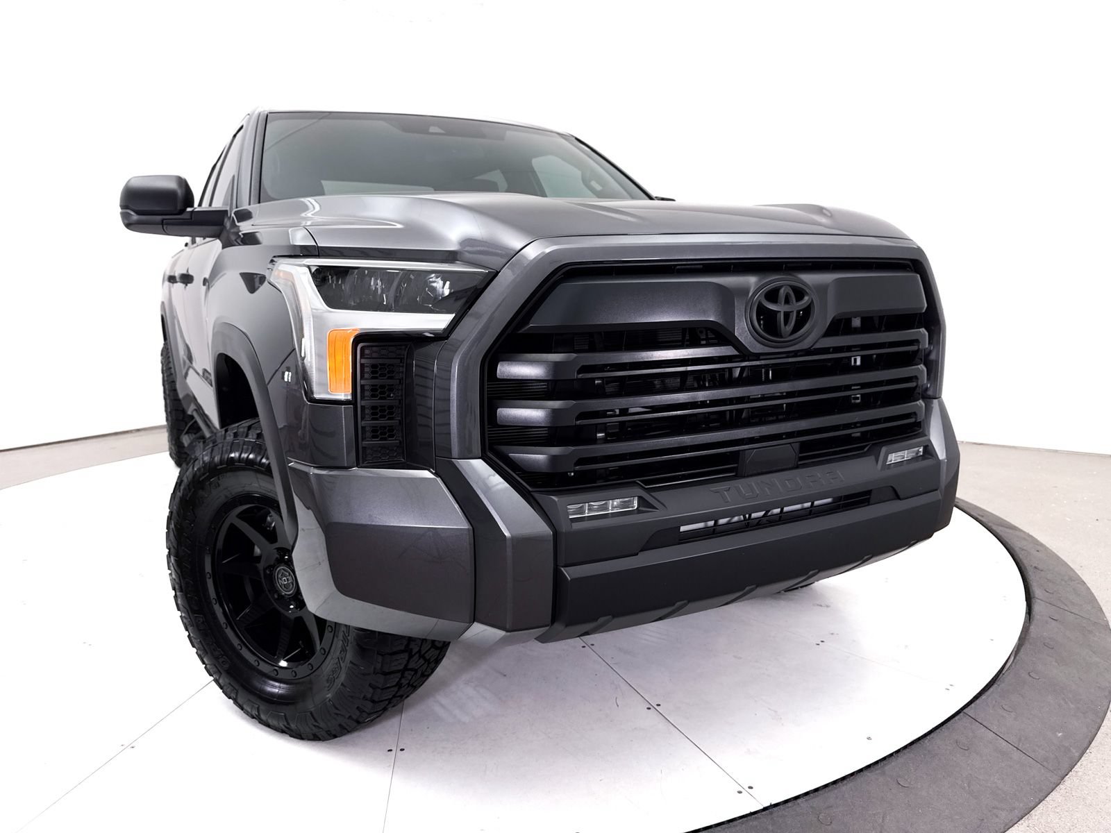 Used 2025 Toyota Tundra SR5 AWD/4WD image 6