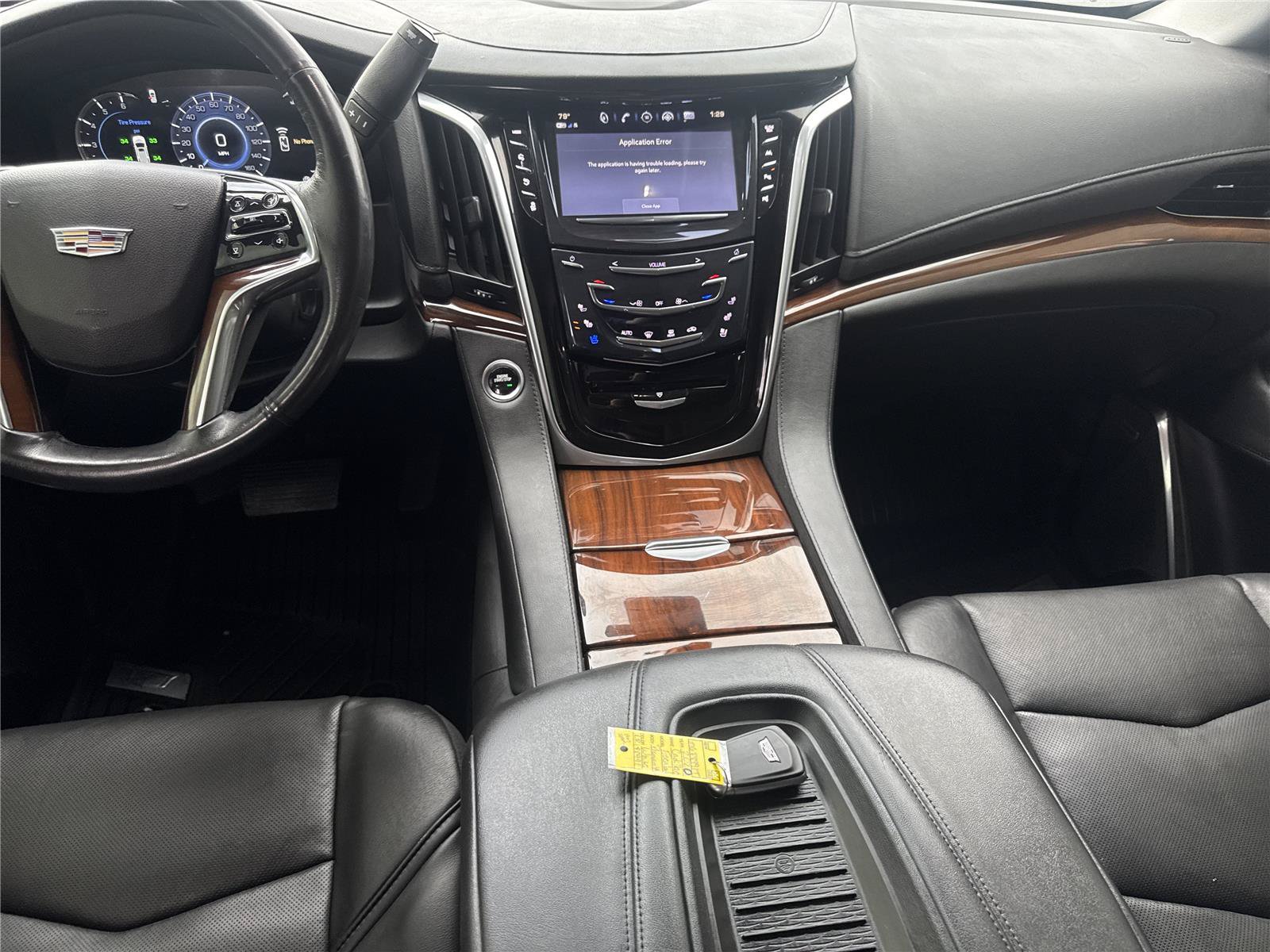 Used 2020 Cadillac Escalade Premium Luxury AWD/4WD image 15