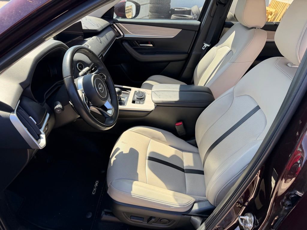 Used 2024 MAZDA CX-90 Plug-In Hybrid w/ Premium Pkg image 5