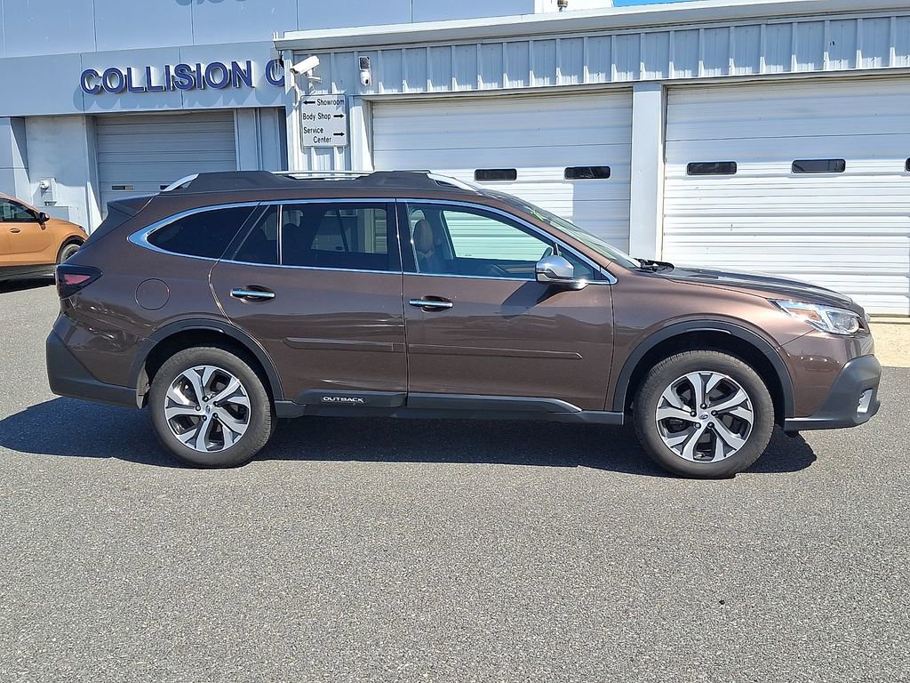 Used 2022 Subaru Outback Touring image 10