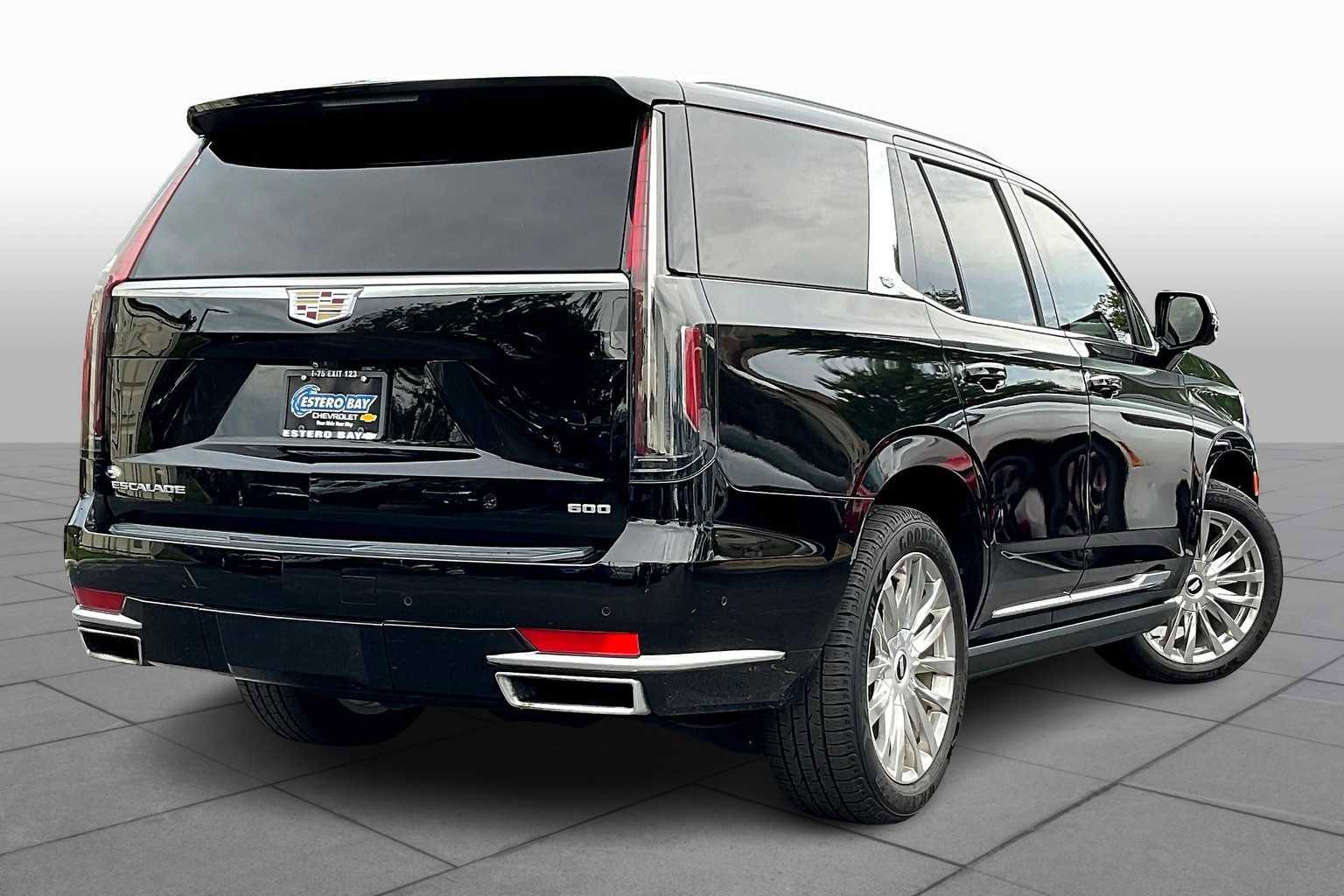 Used 2021 Cadillac Escalade Premium Luxury w/ Driver Assist Tech Package image 12