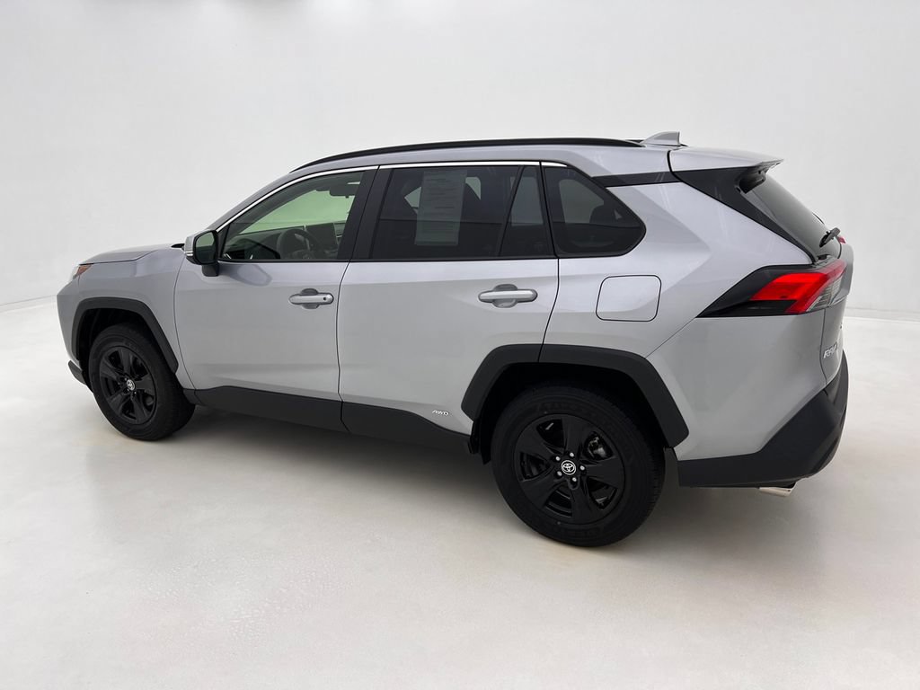 Used 2023 Toyota RAV4 XLE w/ Convenience Package AWD/4WD image 10