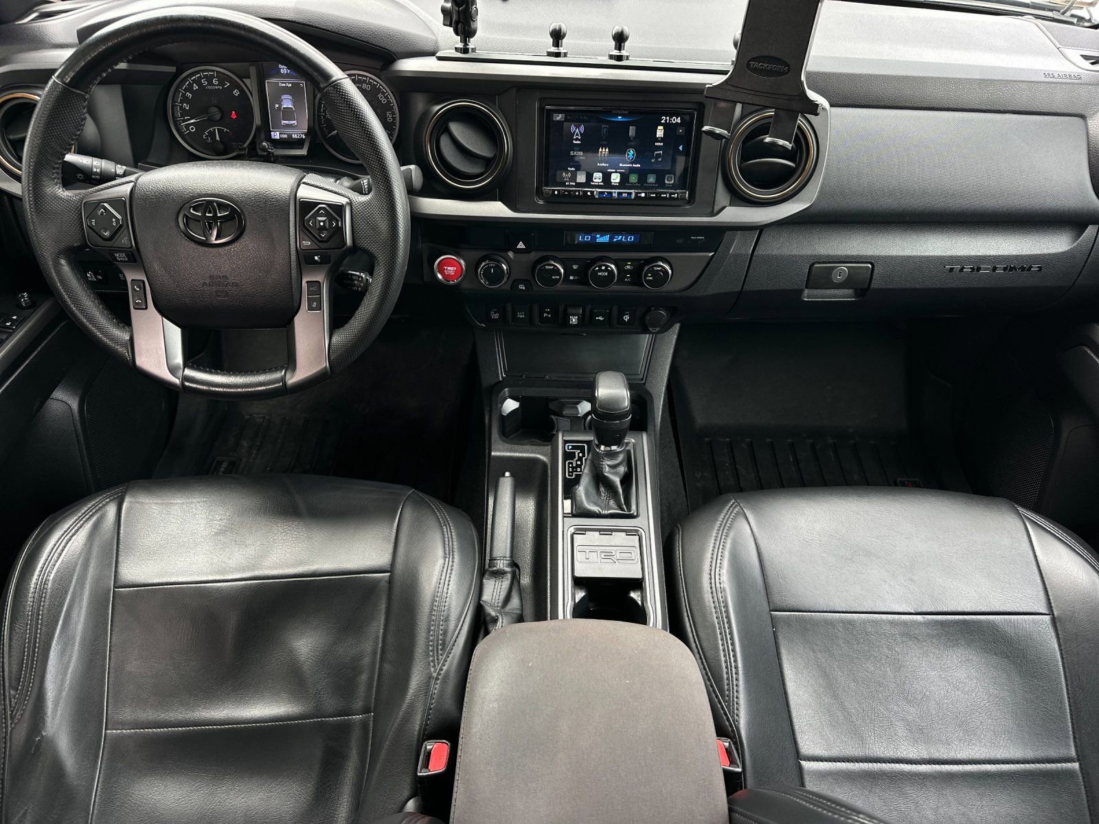 Used 2022 Toyota Tacoma TRD Off-Road w/ Technology Package AWD/4WD image 12