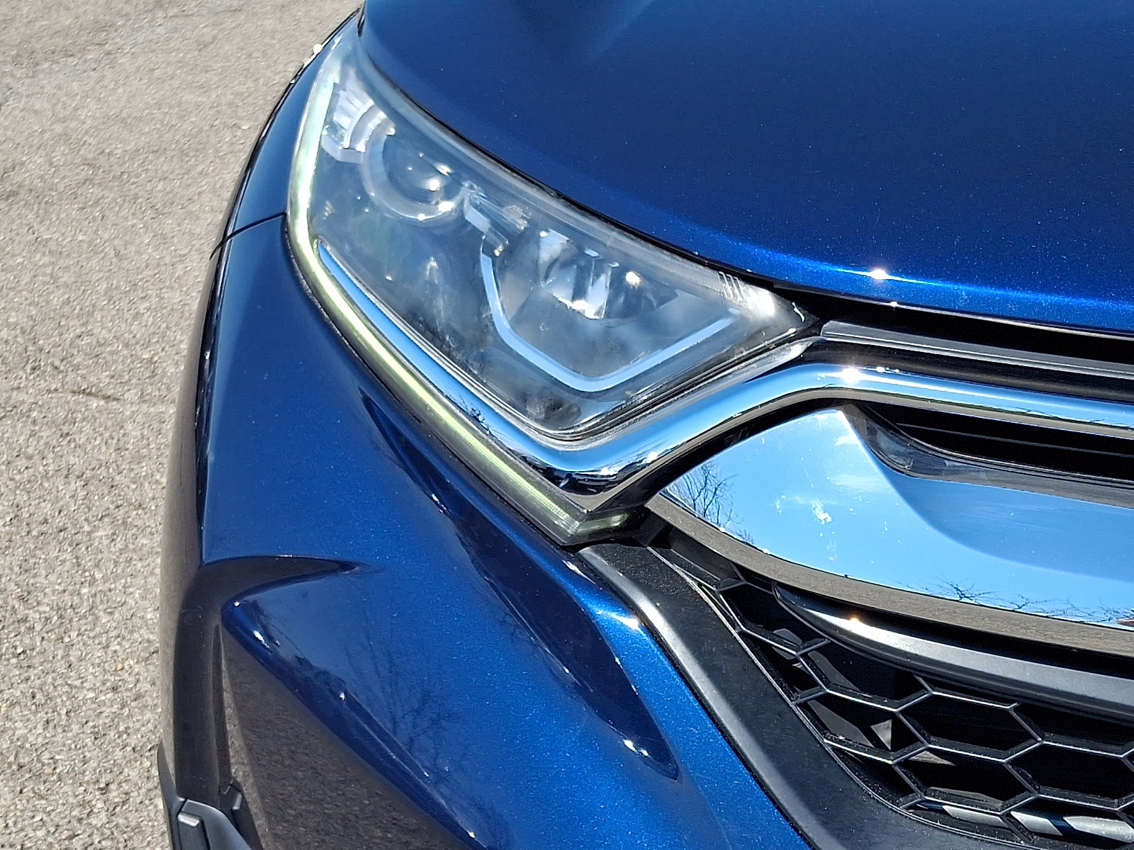 Used 2017 Honda CR-V EX image 9