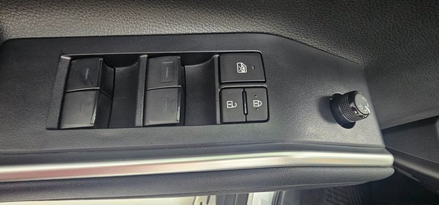 Used 2024 Toyota Highlander XLE image 29