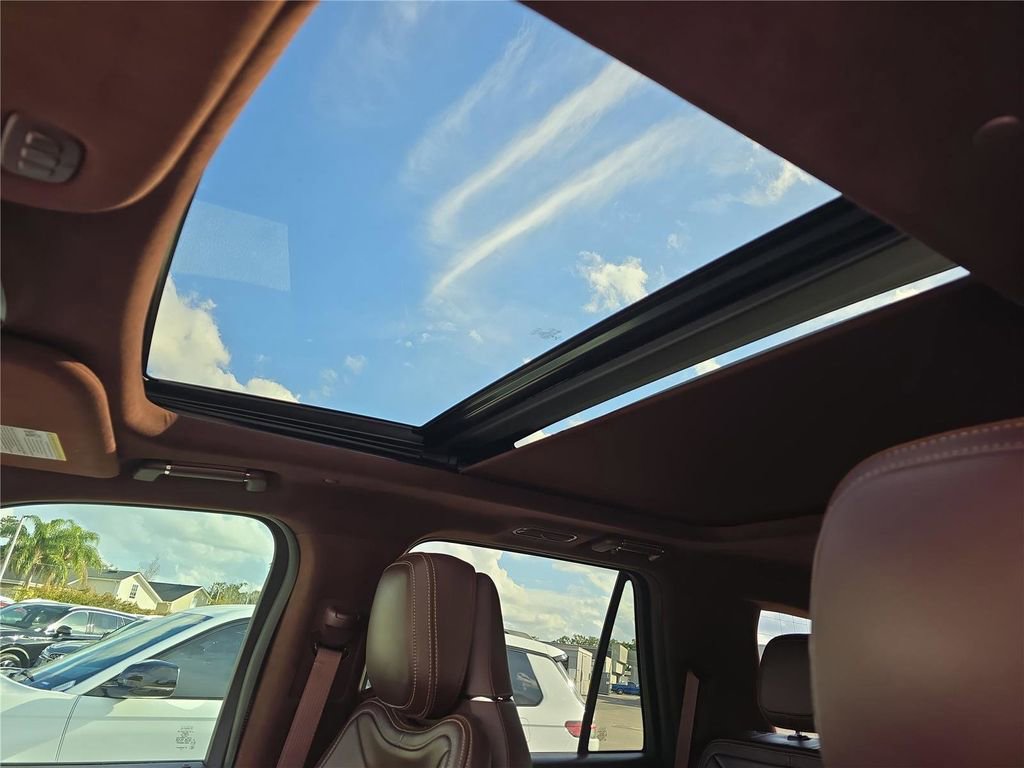 Used 2019 Lincoln Navigator Black Label w/ Cargo Package image 31