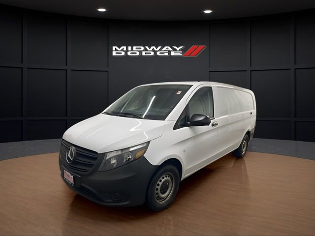 Used 2023 Mercedes-Benz Metris image 2
