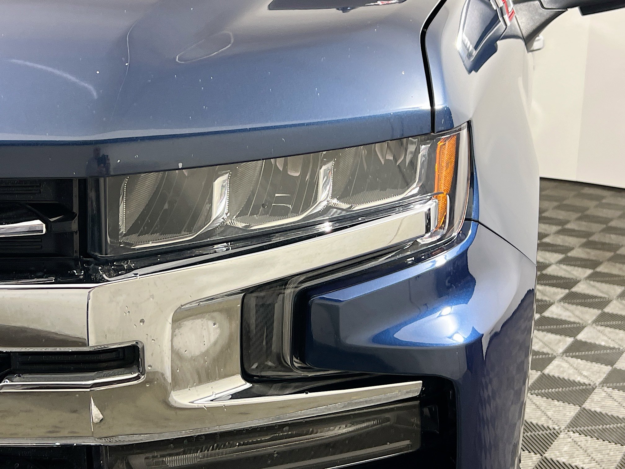 Used 2019 Chevrolet Silverado 1500 LTZ w/ LTZ Plus Package AWD/4WD image 11