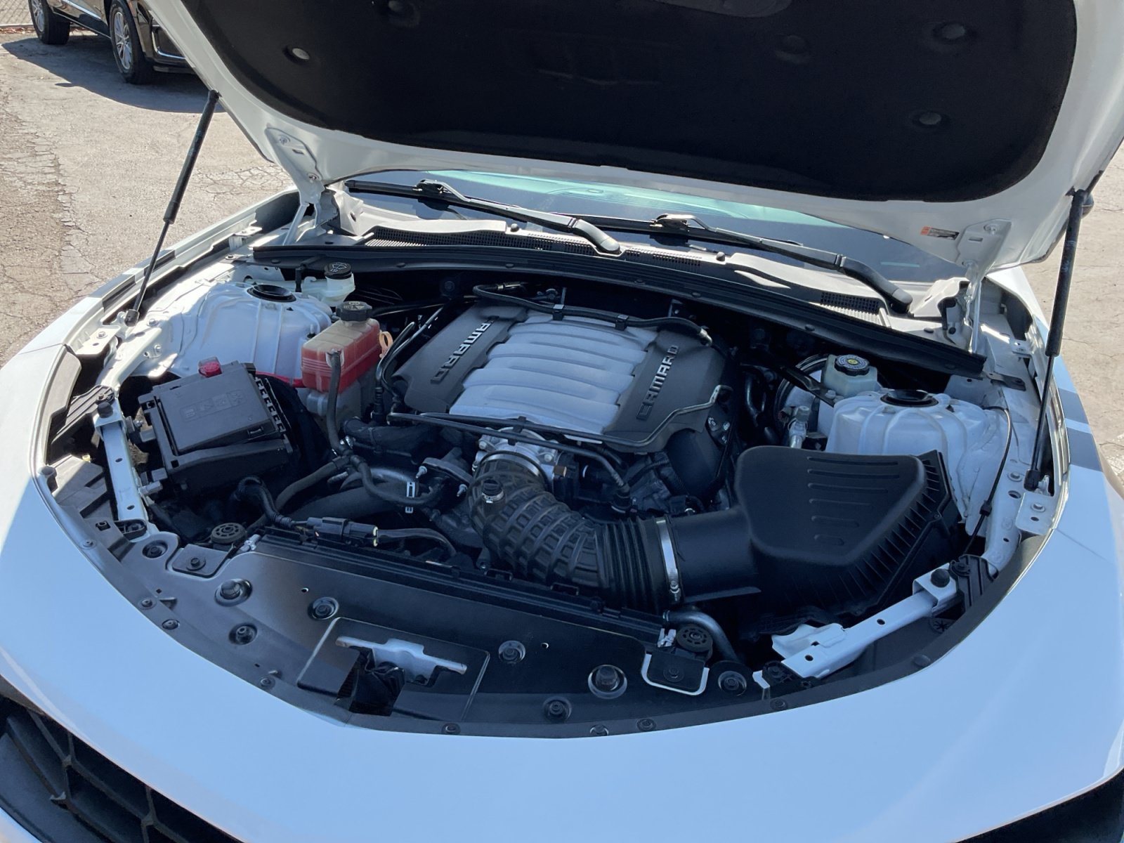 Used 2020 Chevrolet Camaro LT RWD image 23