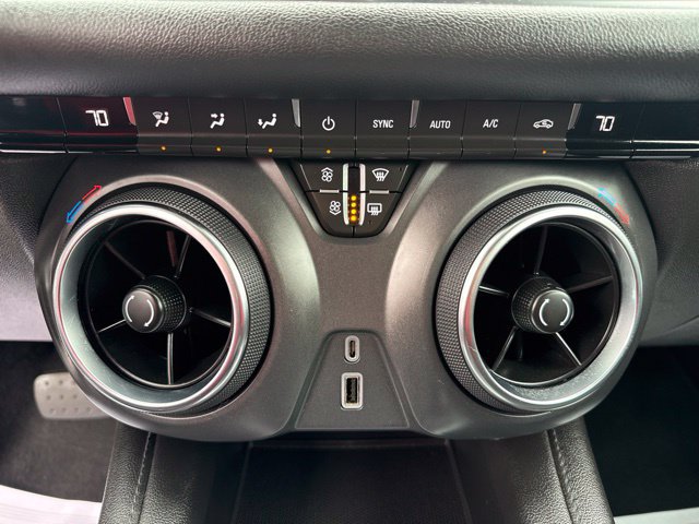 Used 2021 Chevrolet Blazer LT AWD/4WD image 17