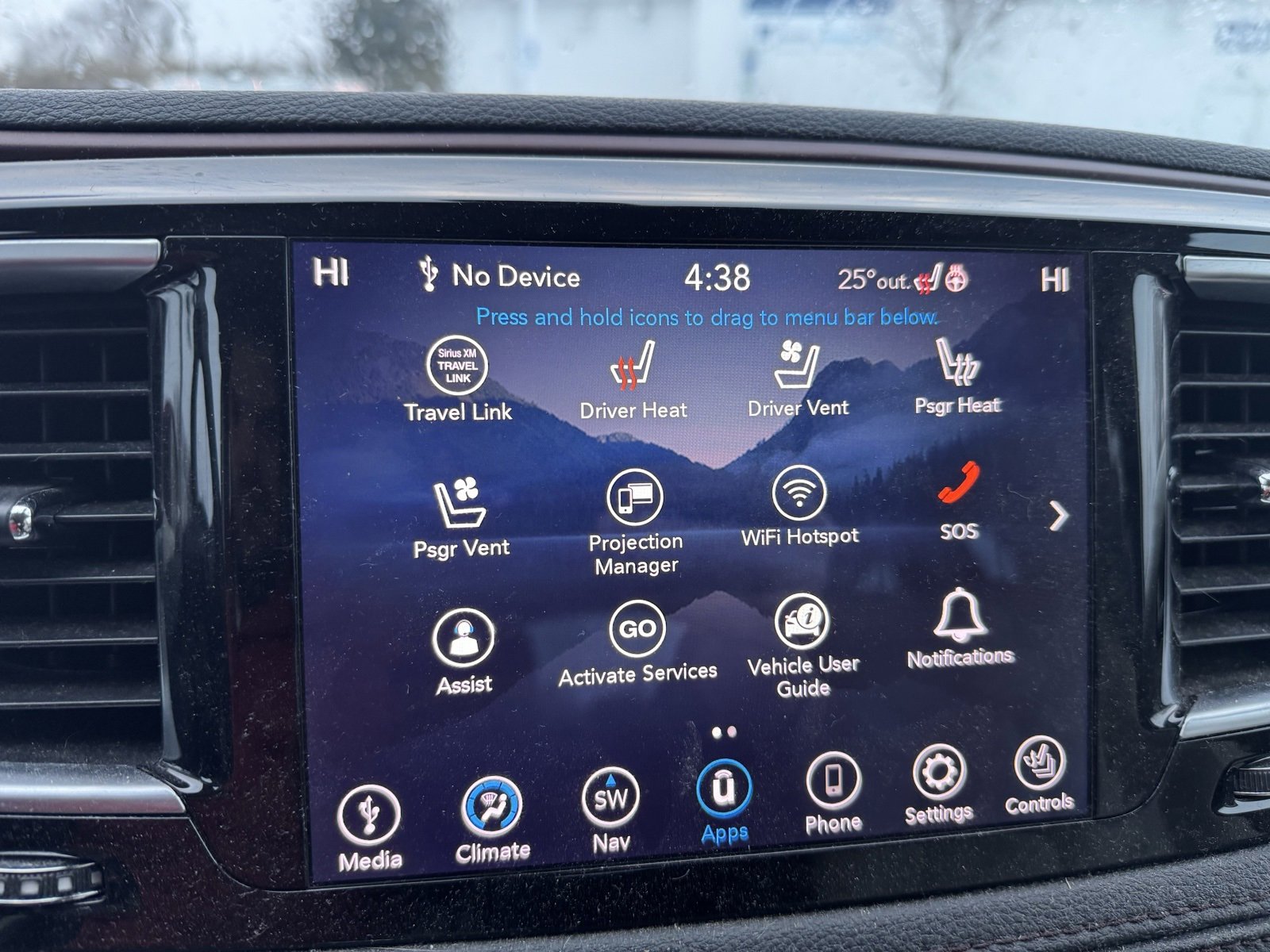 Used 2020 Chrysler Pacifica Limited image 1