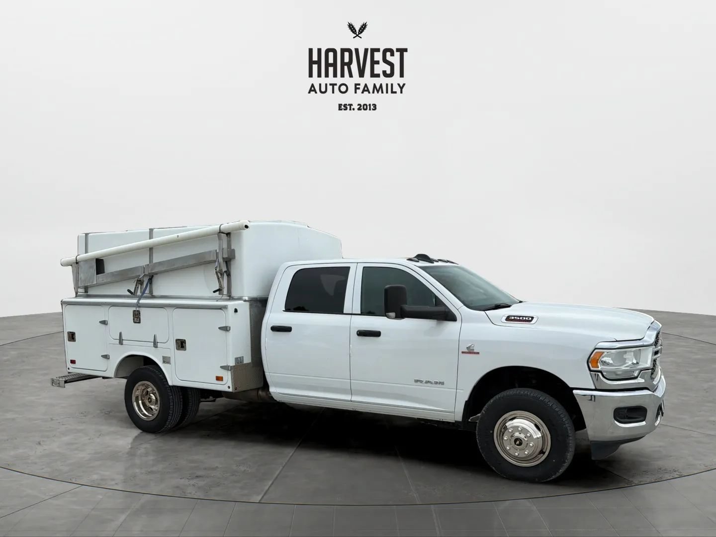 Used 2022 RAM 3500 Tradesman w/ Chrome Appearance Group AWD/4WD image 9