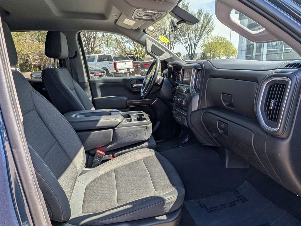 Used 2019 Chevrolet Silverado 1500 LT w/ All-Star Edition AWD/4WD image 16