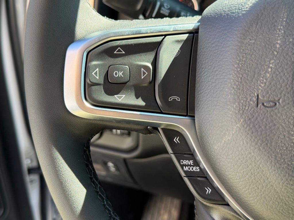 New 2026 RAM 1500 4x4 Crew Cab image 18