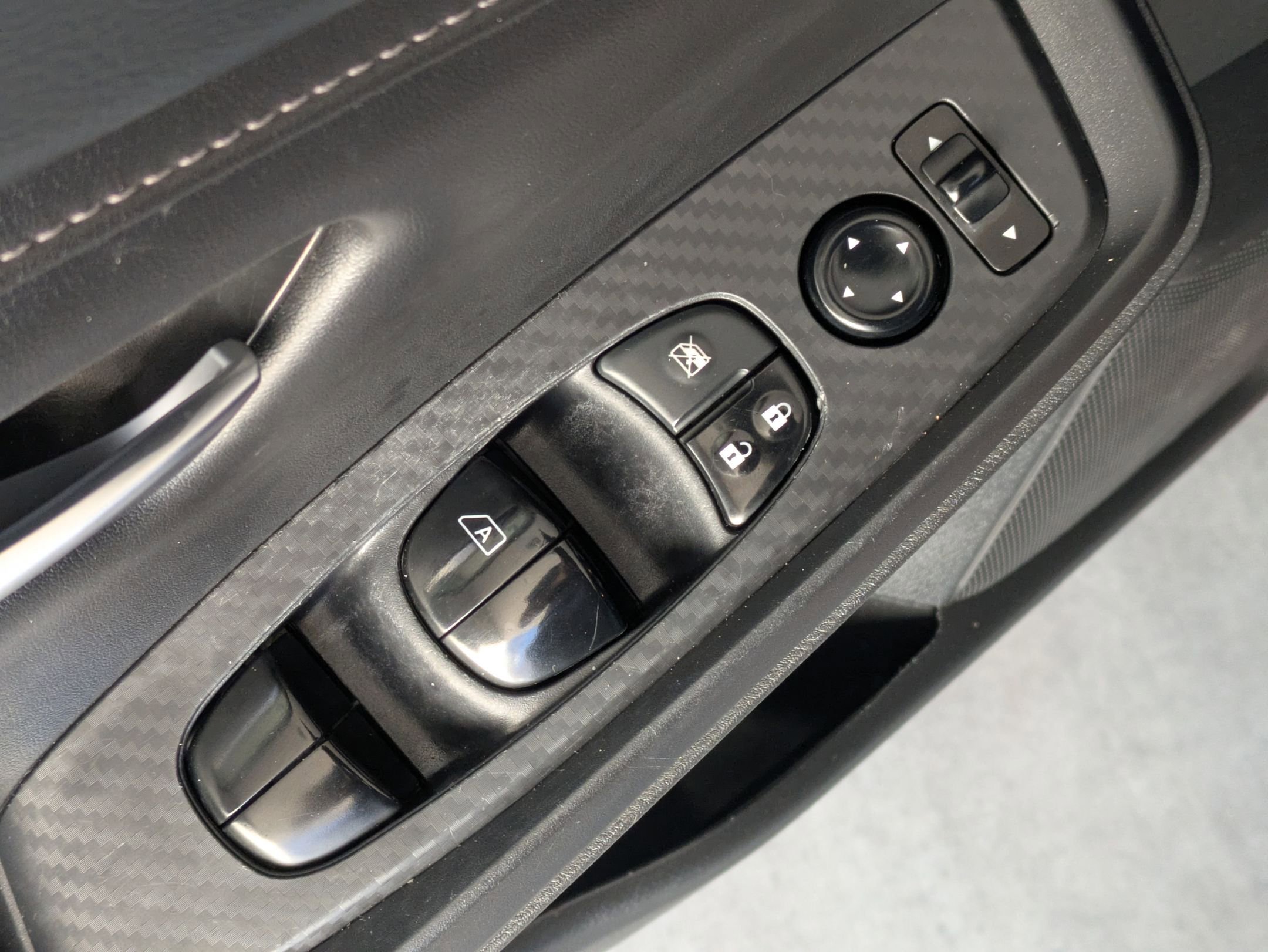 Used 2024 Nissan Sentra SV image 16