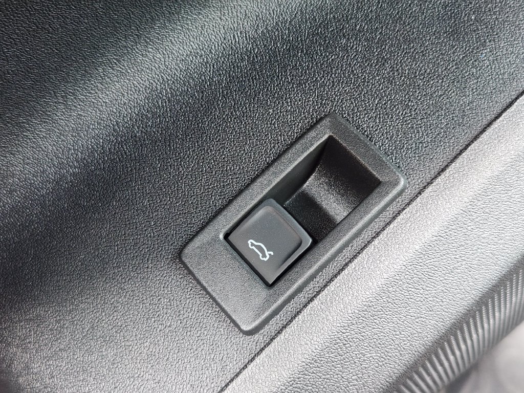 New 2026 Audi SQ5 Prestige AWD/4WD image 25