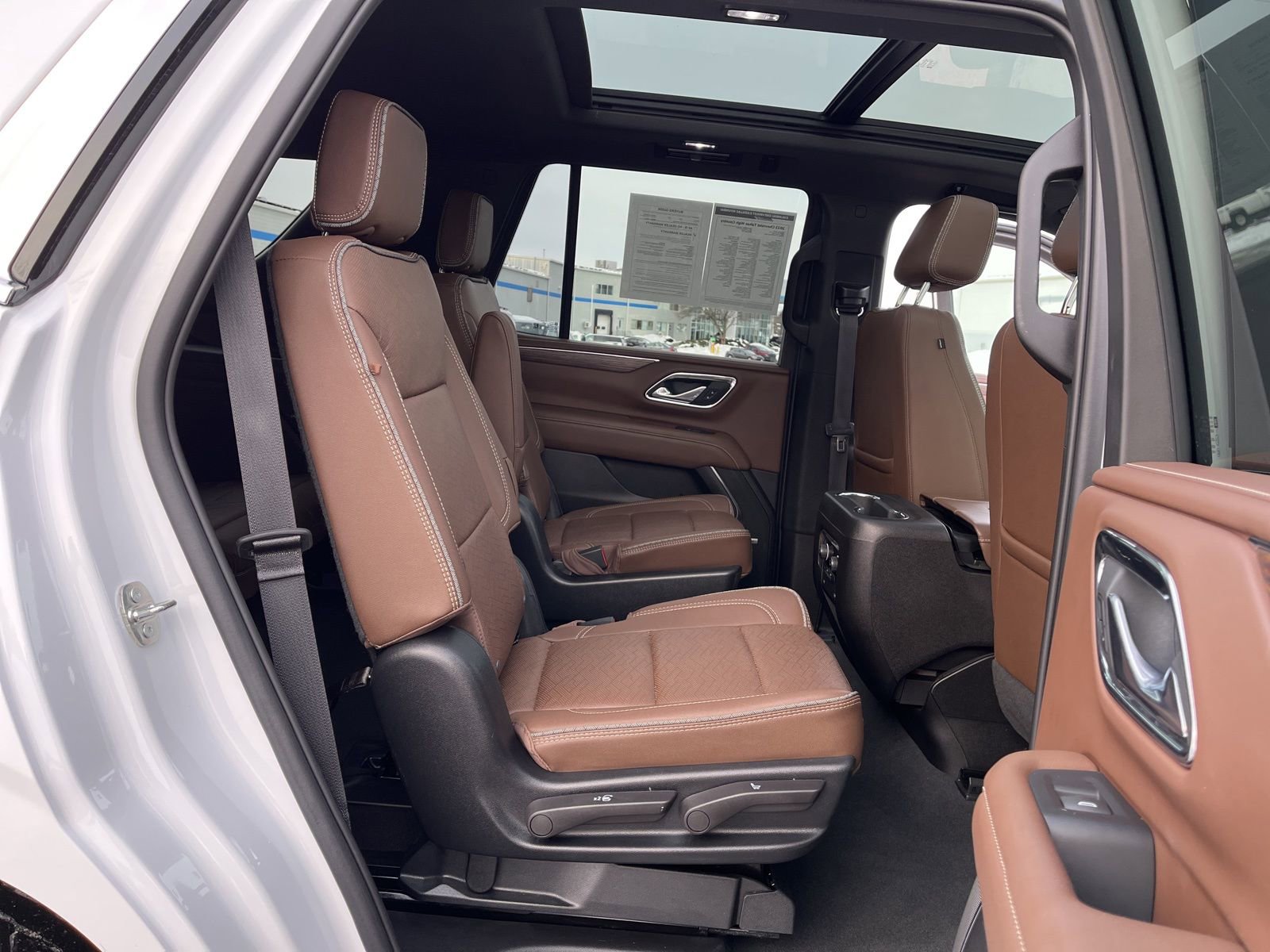 Certified 2023 Chevrolet Tahoe High Country w/ LPO, Illumination Package image 17