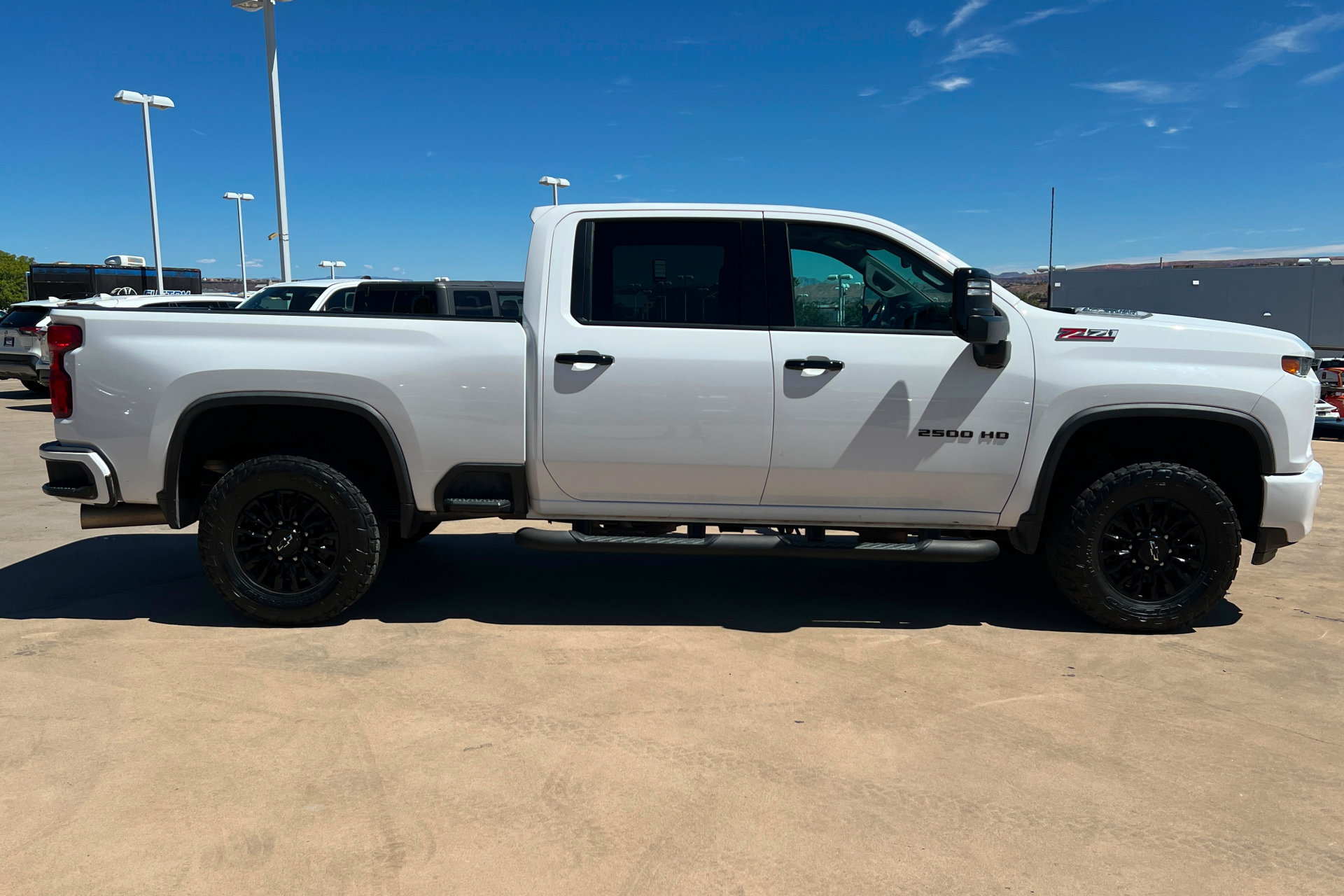Used 2022 Chevrolet Silverado 2500 LTZ w/ LTZ Plus Package AWD/4WD image 7