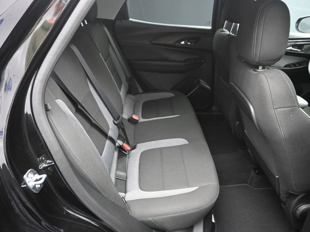 Used 2025 Chevrolet TrailBlazer LT image 34