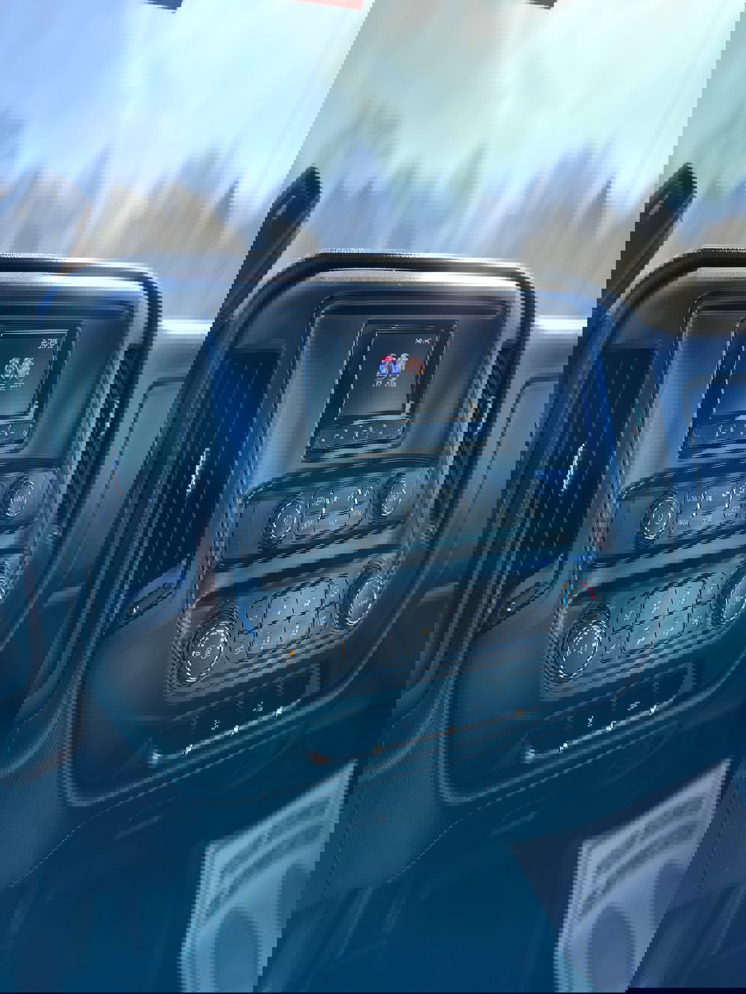 Used 2015 GMC Sierra 3500 4x4 Regular Cab w/ Sierra Convenience Package image 13