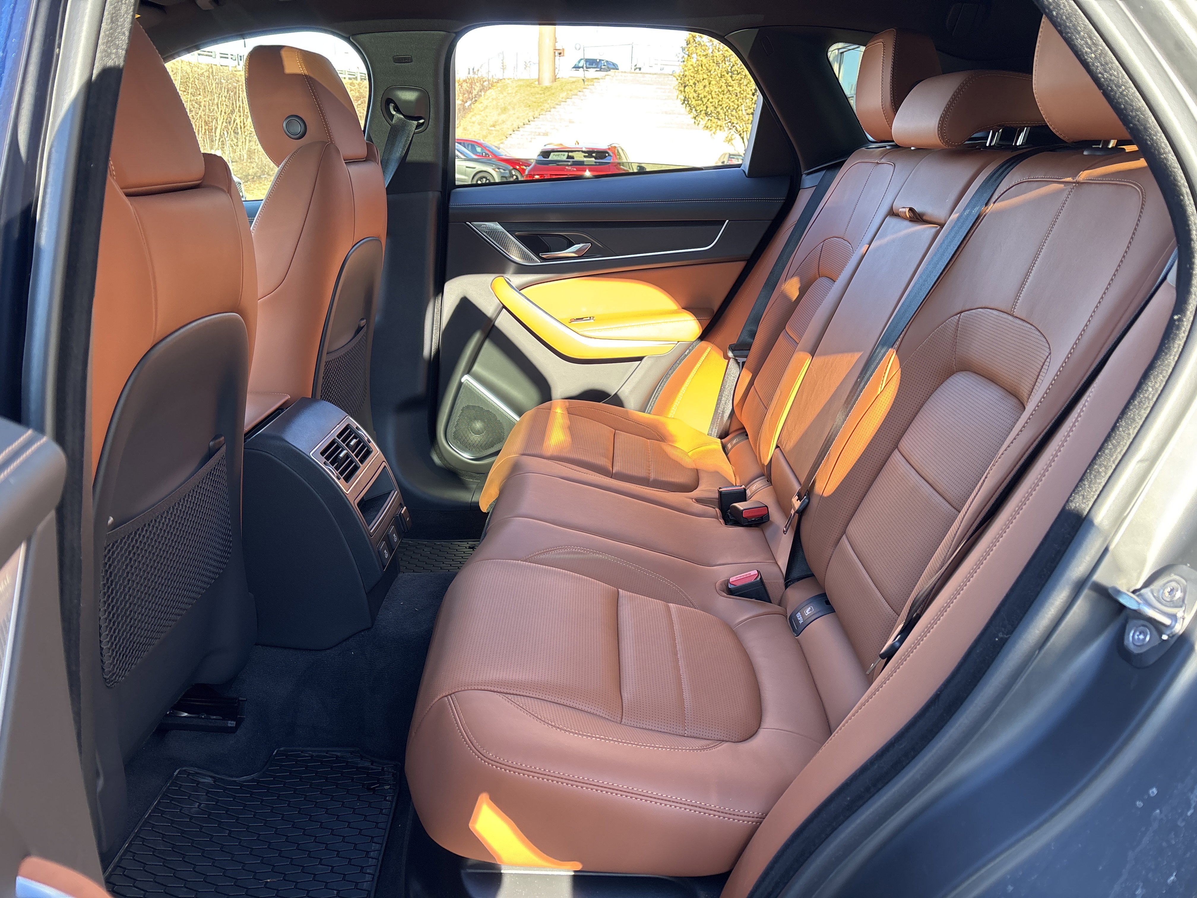 Used 2026 Jaguar F-PACE R-Dynamic S image 18