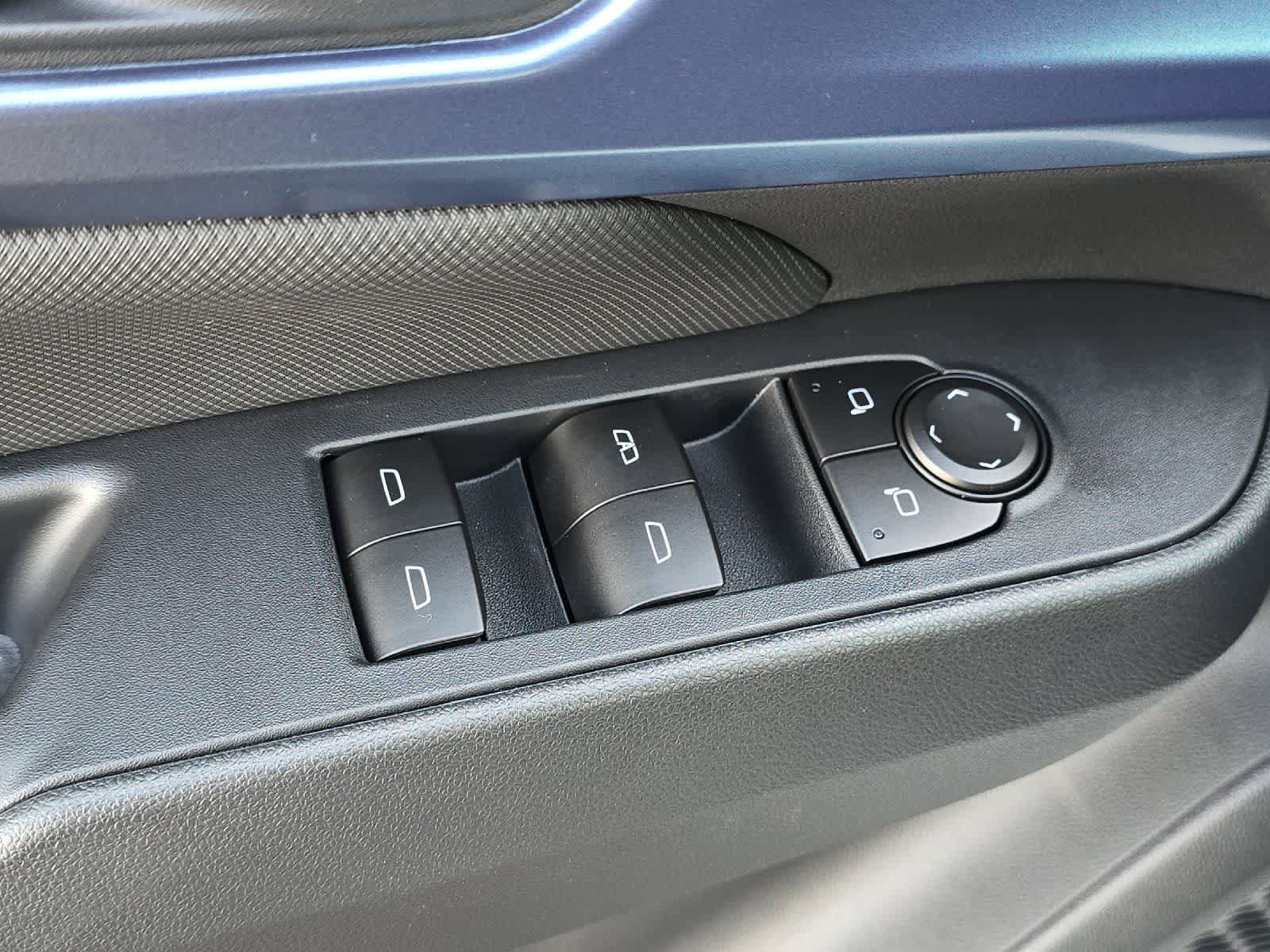 New 2026 Chevrolet Equinox EV LT AWD/4WD image 13