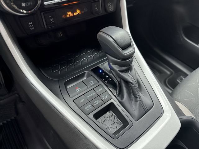 New 2025 Toyota RAV4 XLE image 12