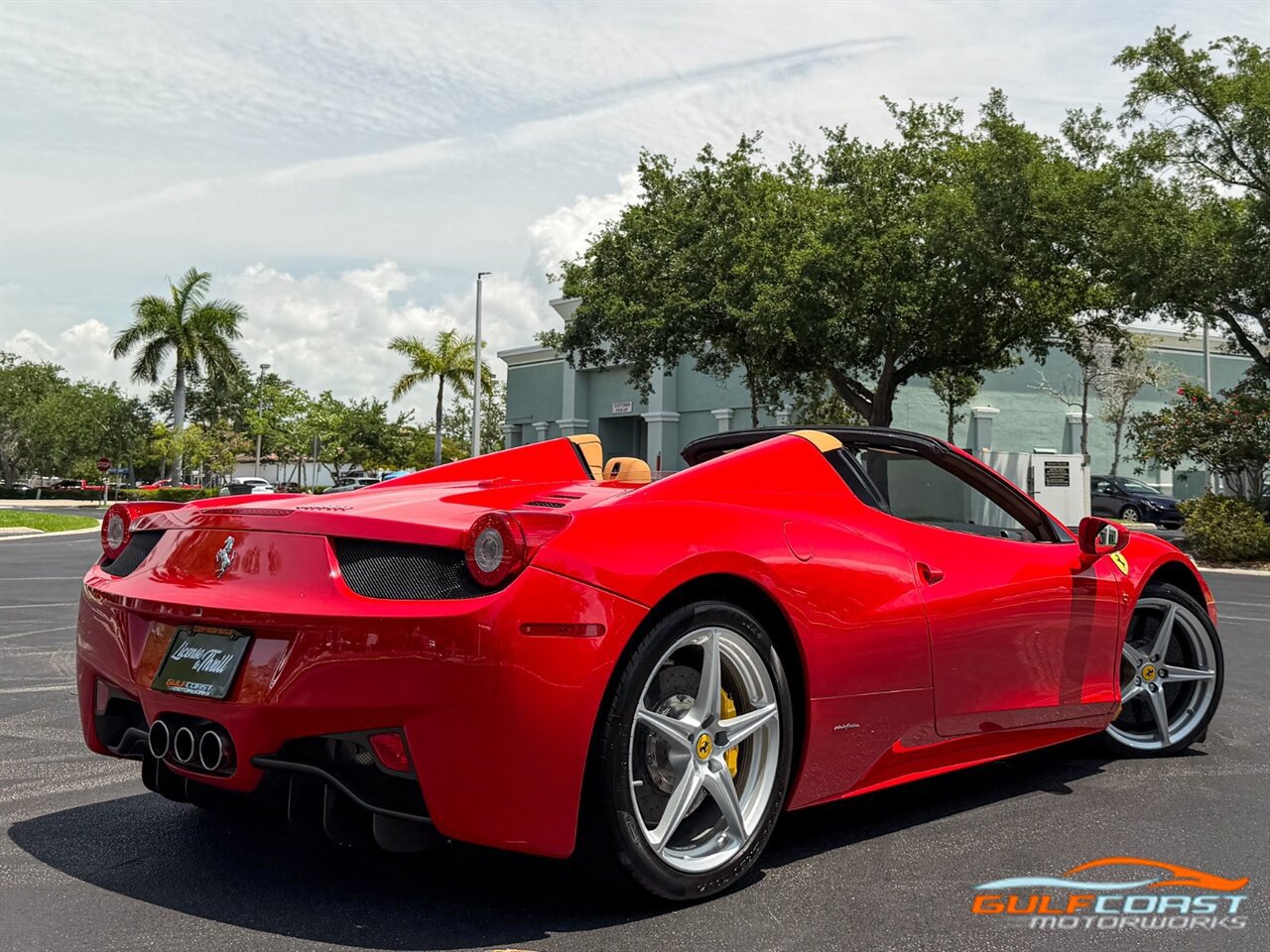 Used 2012 Ferrari 458 Spider RWD image 57