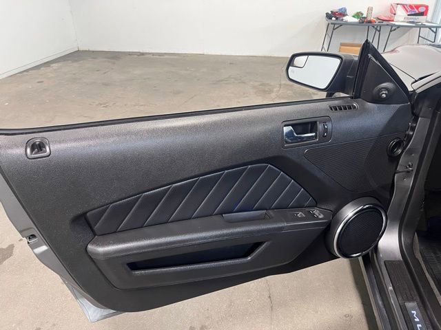 Used 2013 Ford Mustang GT Premium w/ Brembo Brake Pkg image 17